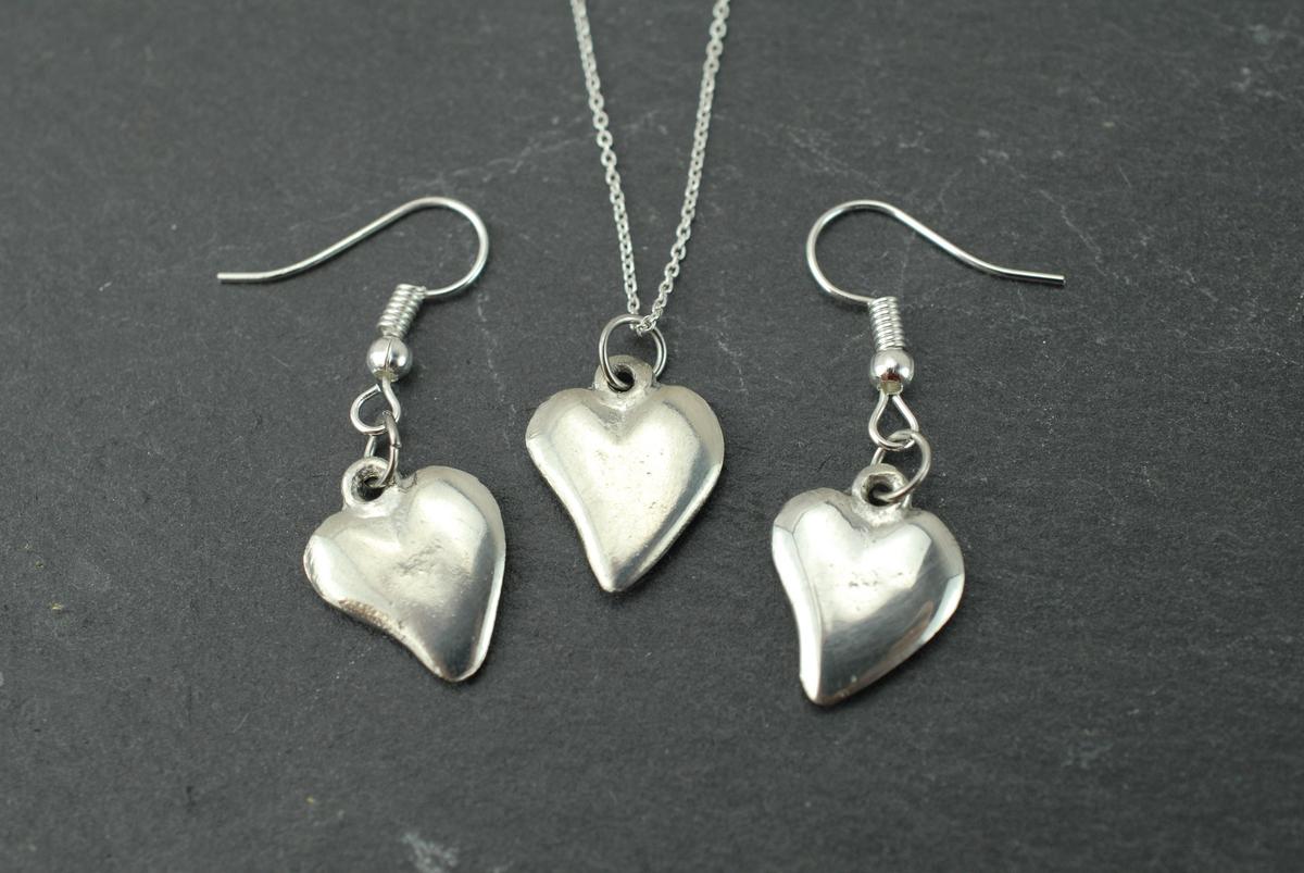10th Anniversary Tin Heart Jewellery Set – Handcrafted Pure Tin Necklace & Earrings, Unique 10 Year Gift for Wife