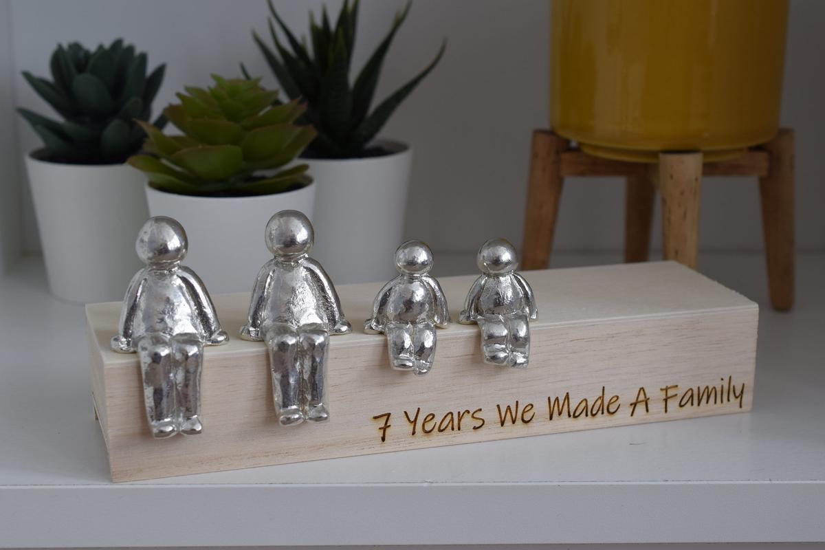 7 Years We Made a Family Sculpture Figurines - 7th Anniversary | Years 1 to 30 Available | Wooden Box Size & Grain Will Vary