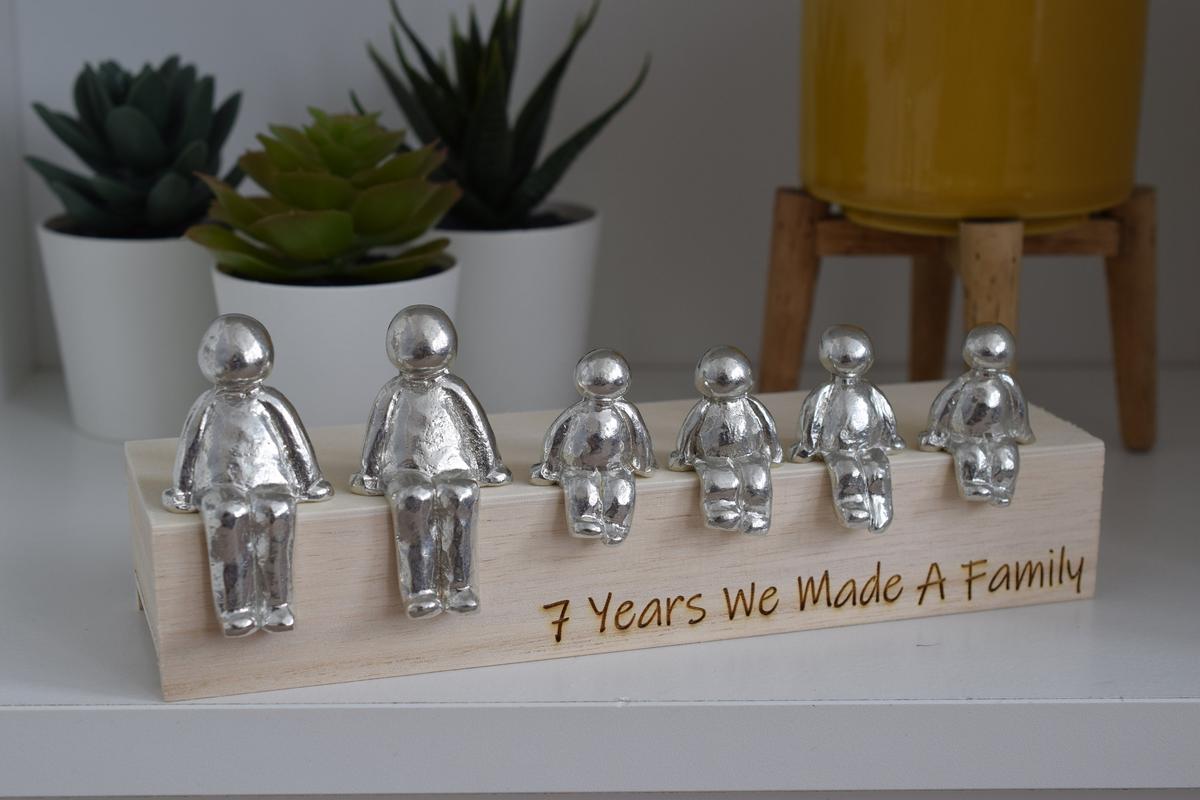 7 Years We Made a Family Sculpture Figurines - 7th Anniversary | Years 1 to 30 Available | Wooden Box Size & Grain Will Vary