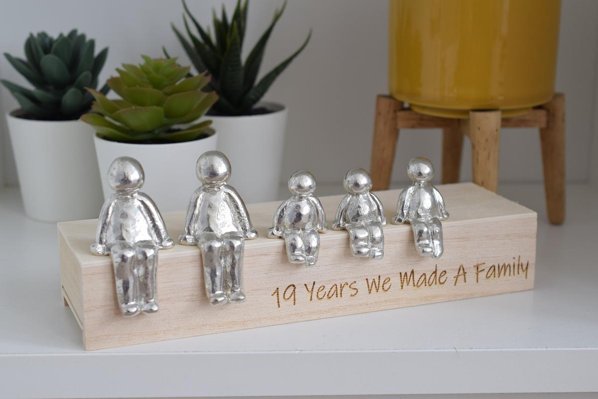 19 Years We Made a Family Sculpture Figurines - 19th Anniversary | Years 1 to 30 Available | Wooden Box Size & Grain Will Vary
