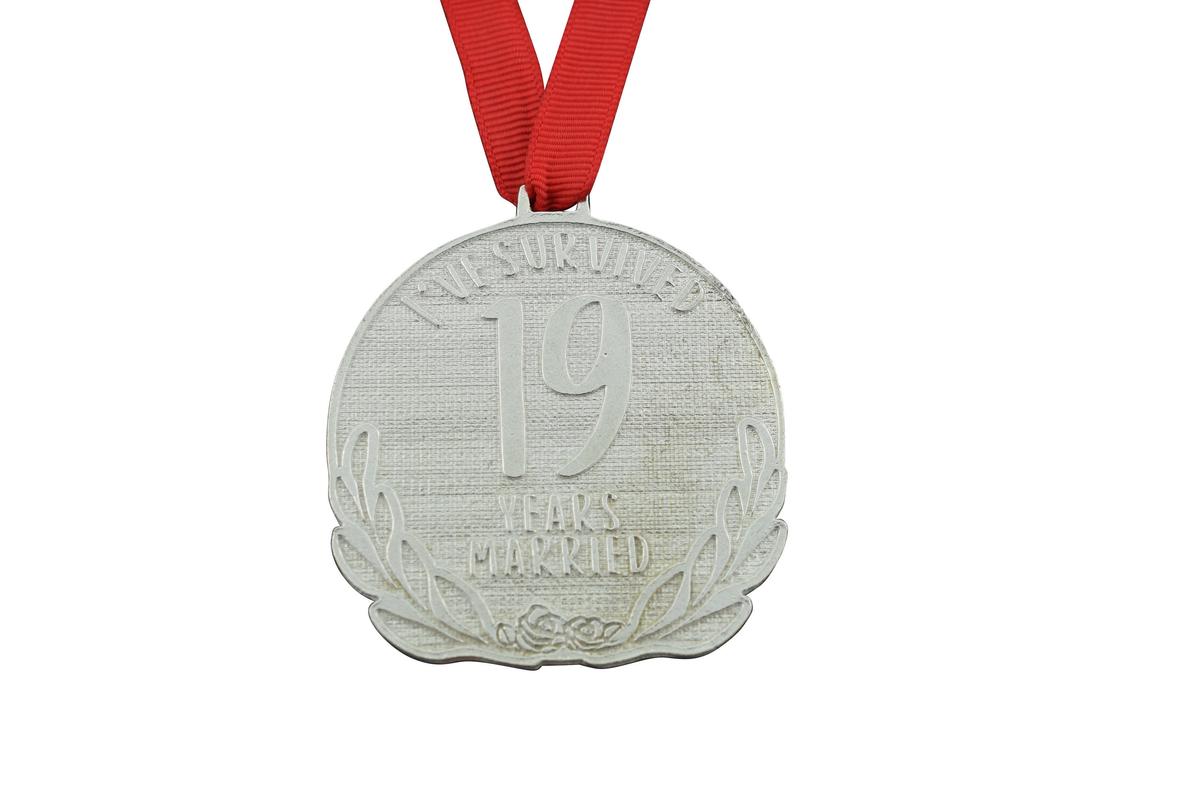I've Survived 19 Years Married | Anniversary Medal with Sarcastic Phrase