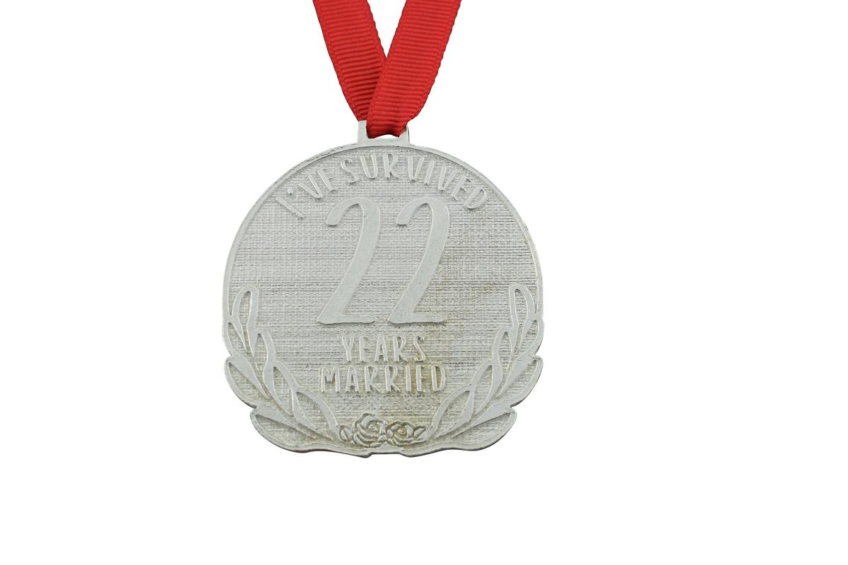 I've Survived 22 Years Married | Anniversary Medal with Sarcastic Phrase
