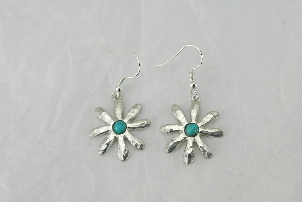 Tin Turquoise Flower Necklace and Earrings Set