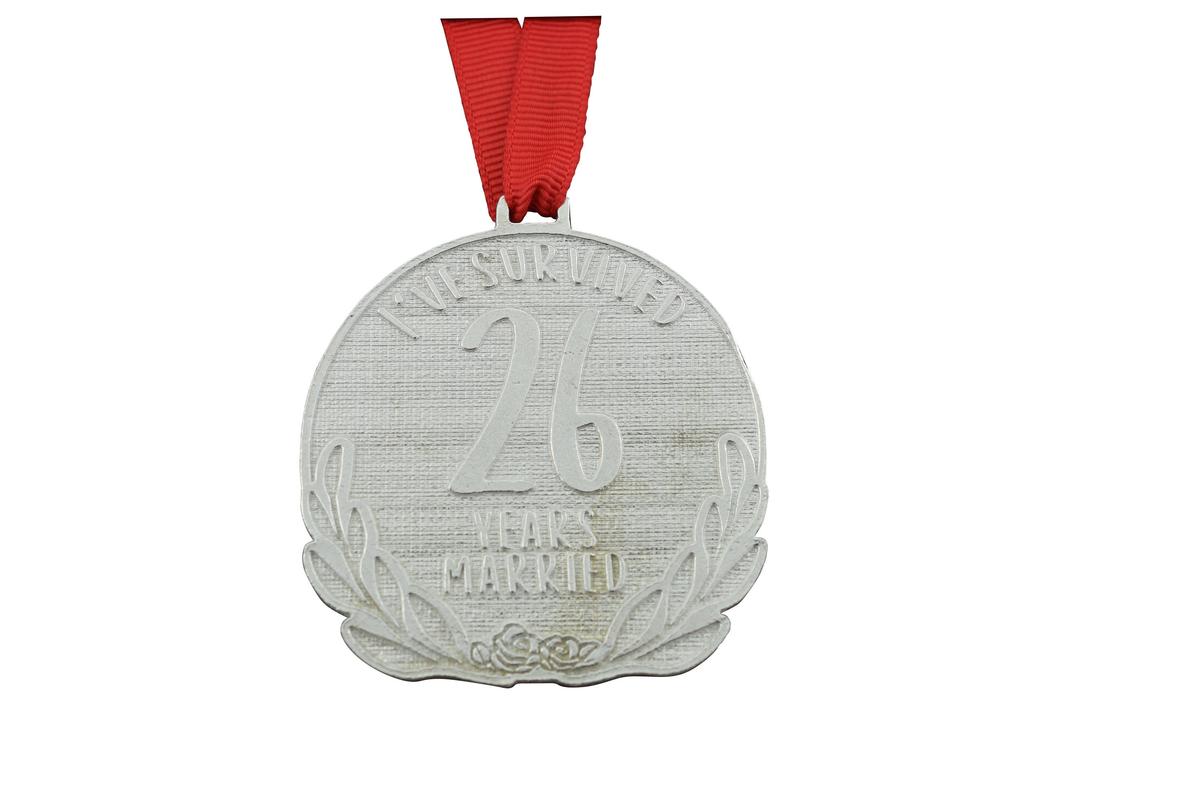 I've Survived 26 Years Married | Anniversary Medal with Sarcastic Phrase
