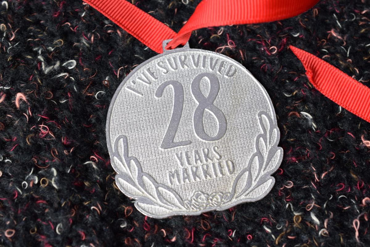 I've Survived 28 Years Married | Anniversary Medal with Sarcastic Phrase
