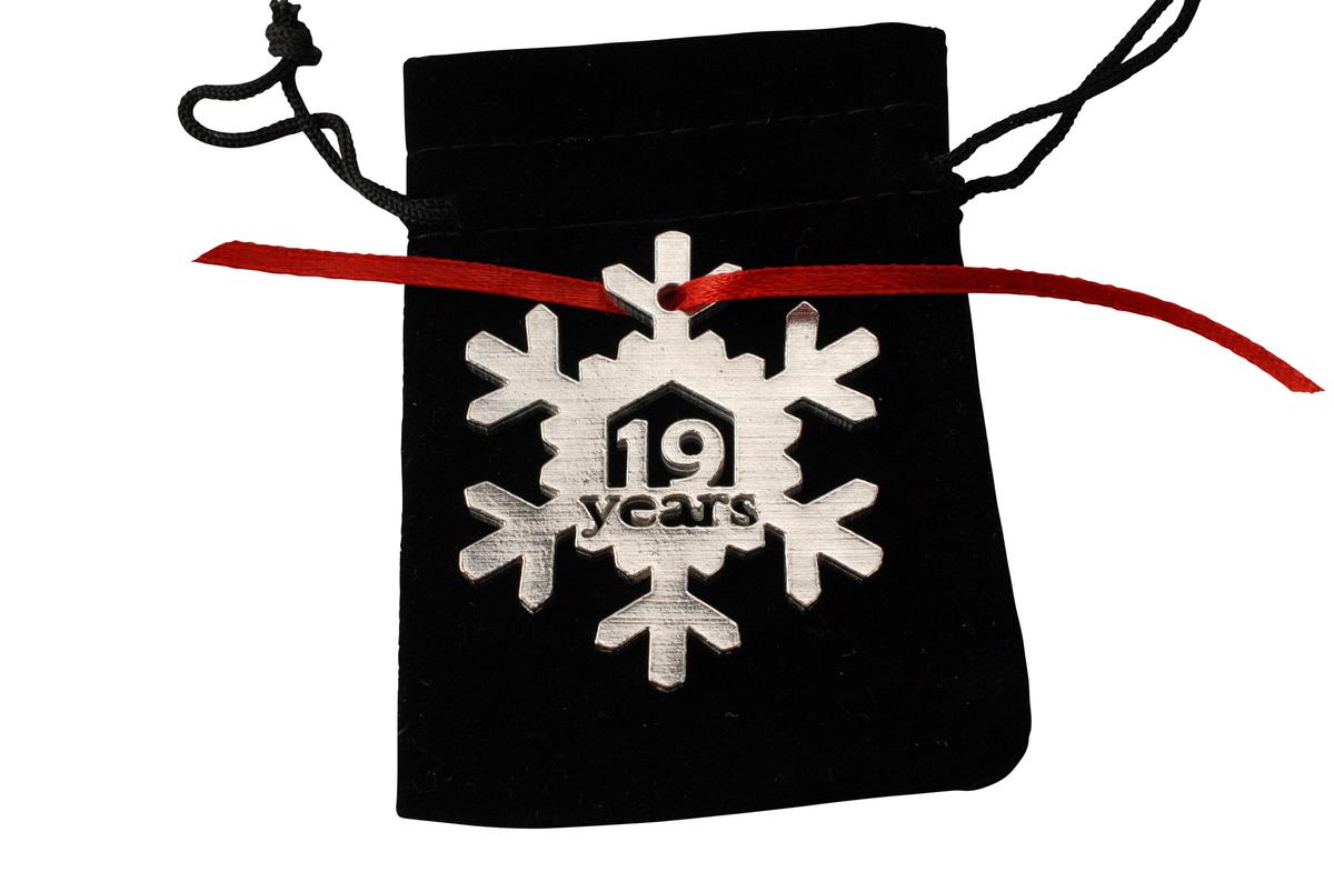 19 Year Cut Out Metal Snowflake Christmas Tree Hanging Decoration - 19th Wedding Anniversary