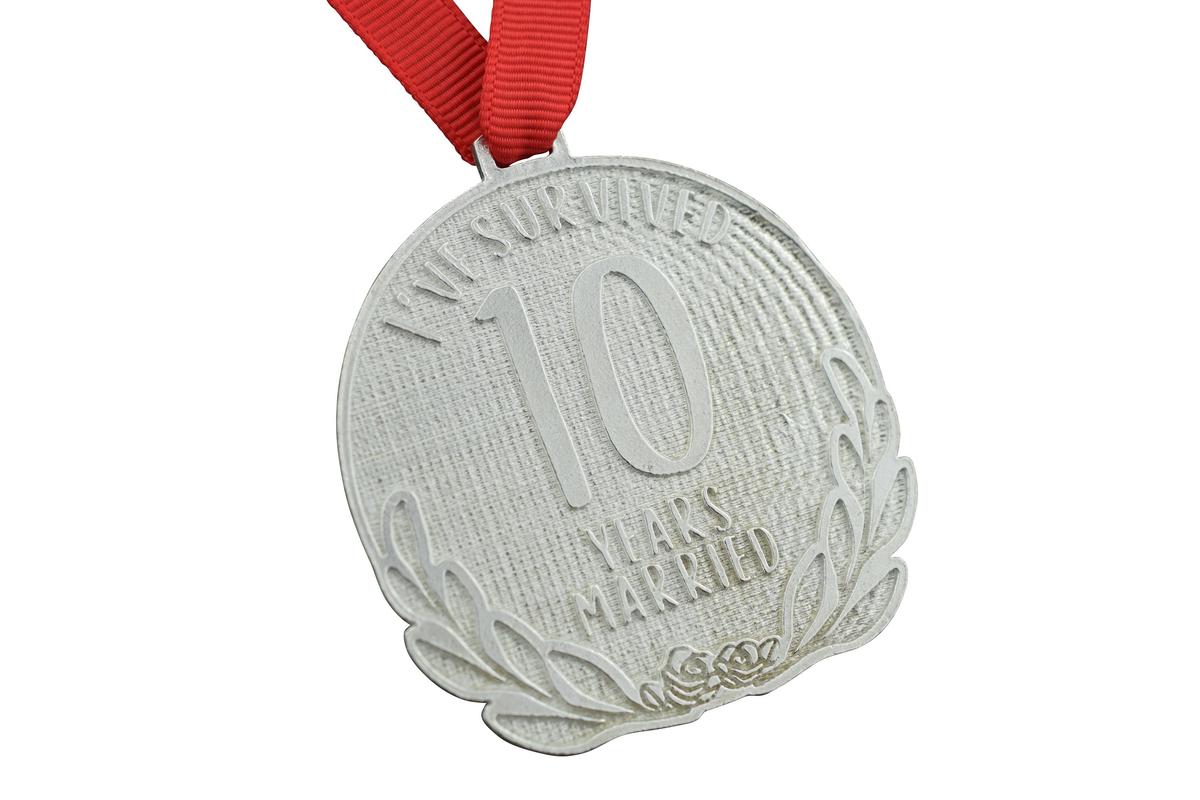 I've Survived 10 Years Married | Tin Anniversary | Anniversary Medal with Sarcastic Phrase