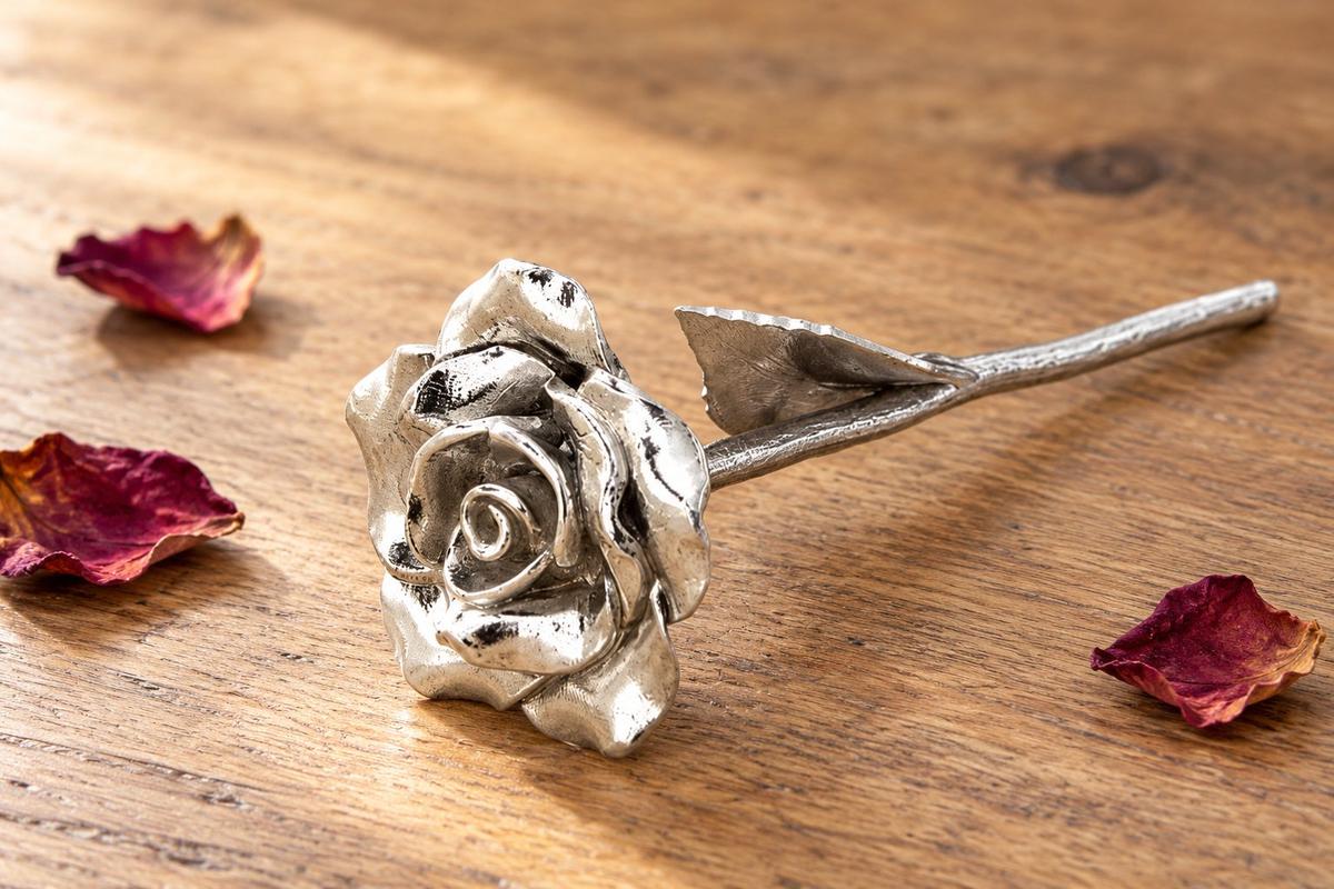6th Anniversary Casted Metal Rose – Everlasting Love Gift