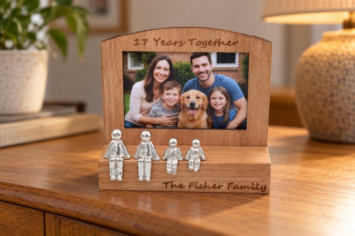 17 Years Together Frame, 6x4 Photo, Personalise & Your Own Family Combination, Christmas, Valentines, Birthdays, Anniversaries.