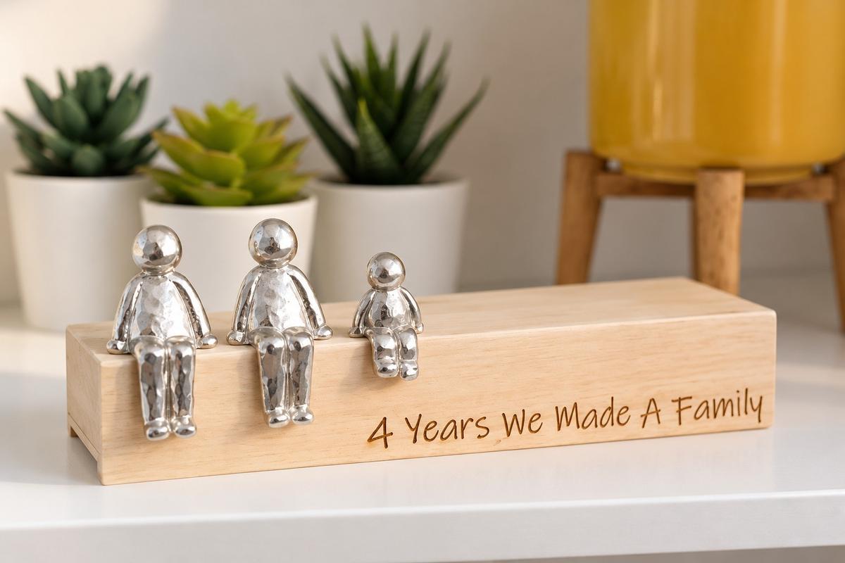 4 Years We Made a Family Sculpture Figurines - 4th Anniversary | Years 1 to 30 Available | Wooden Box Size & Grain Will Vary