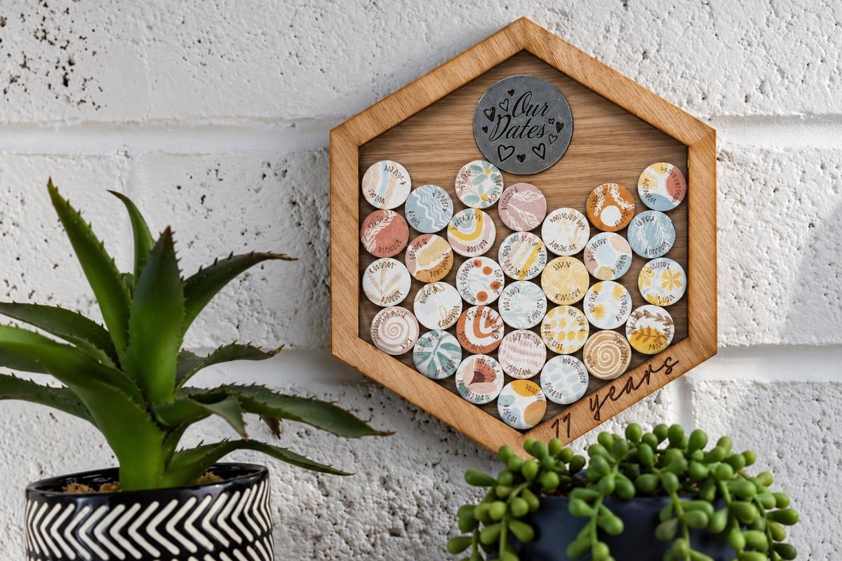 11 Year Anniversary Date Night Wooden Frame - Create 30 Memories to Display on Your Wall (datenightframe11)