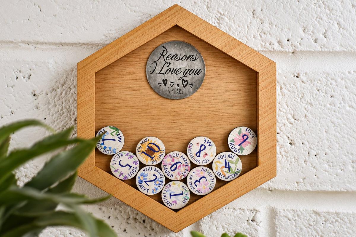 5th Anniversary Reasons I Love You Wooden Wall Frame and Full Colour Love Tokens