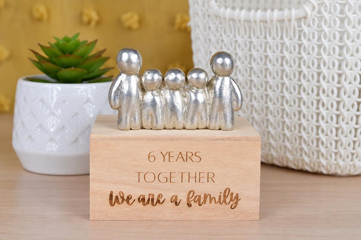 6th Anniversary Gift for Couples | '6 Years Together' Personalised Tin Family Sculpture | Iron Anniversary Keepsake, Handmade UK