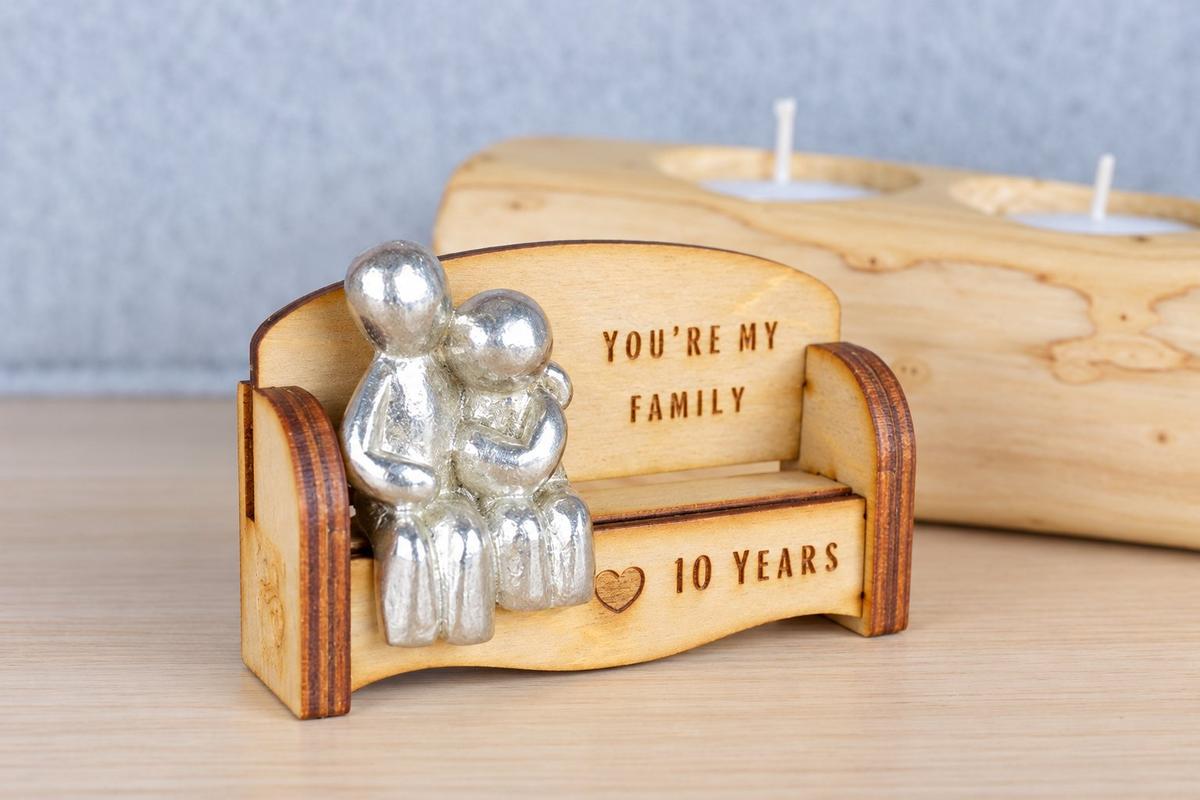 You're my family - 10 Year Anniversary Gift | Cuddling Couple on the Sofa | I Love You Gift